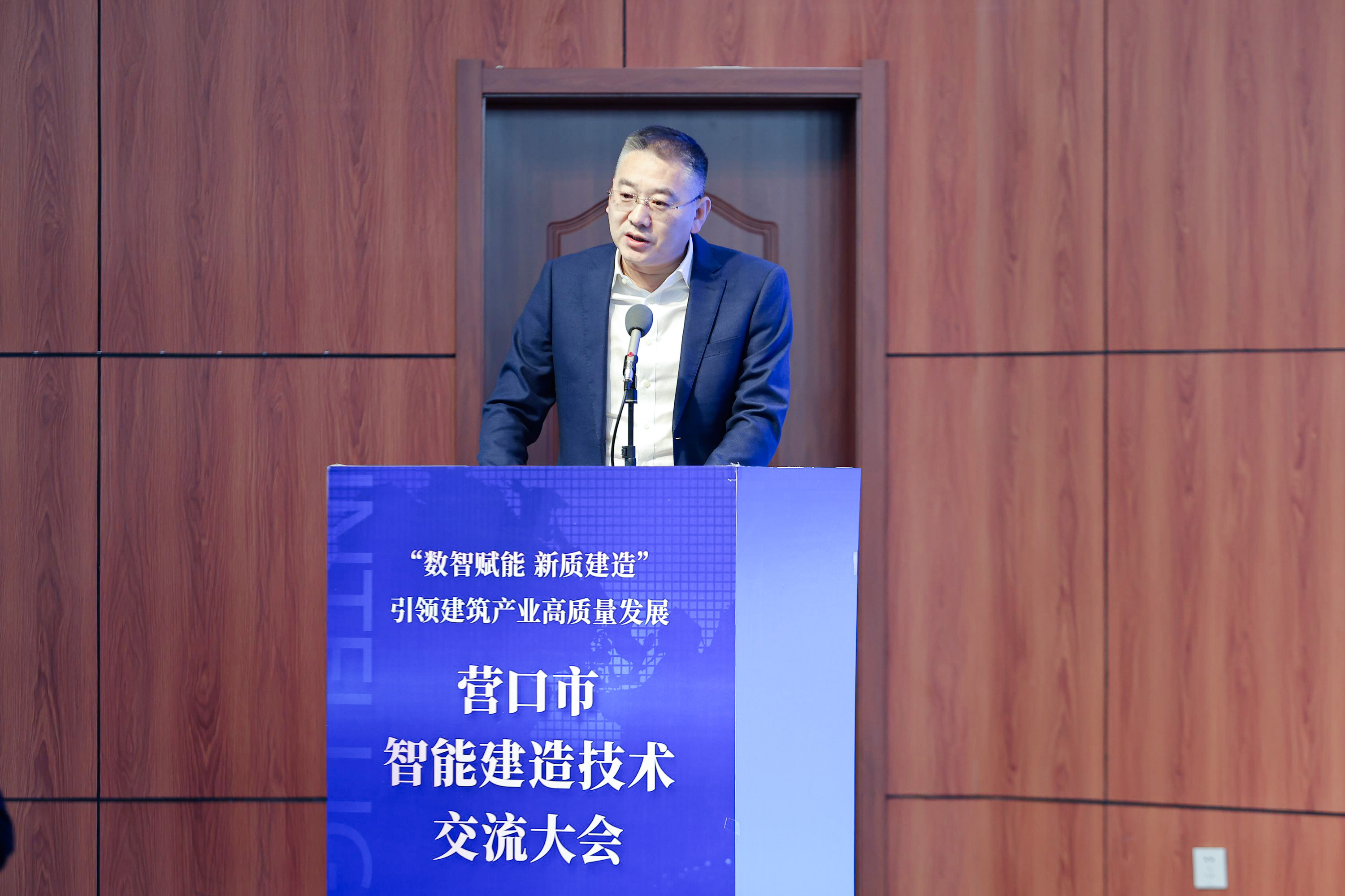 領導2.jpg